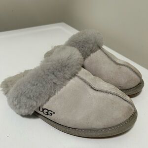 Ugg Scuffette Slippers Gray Size 5